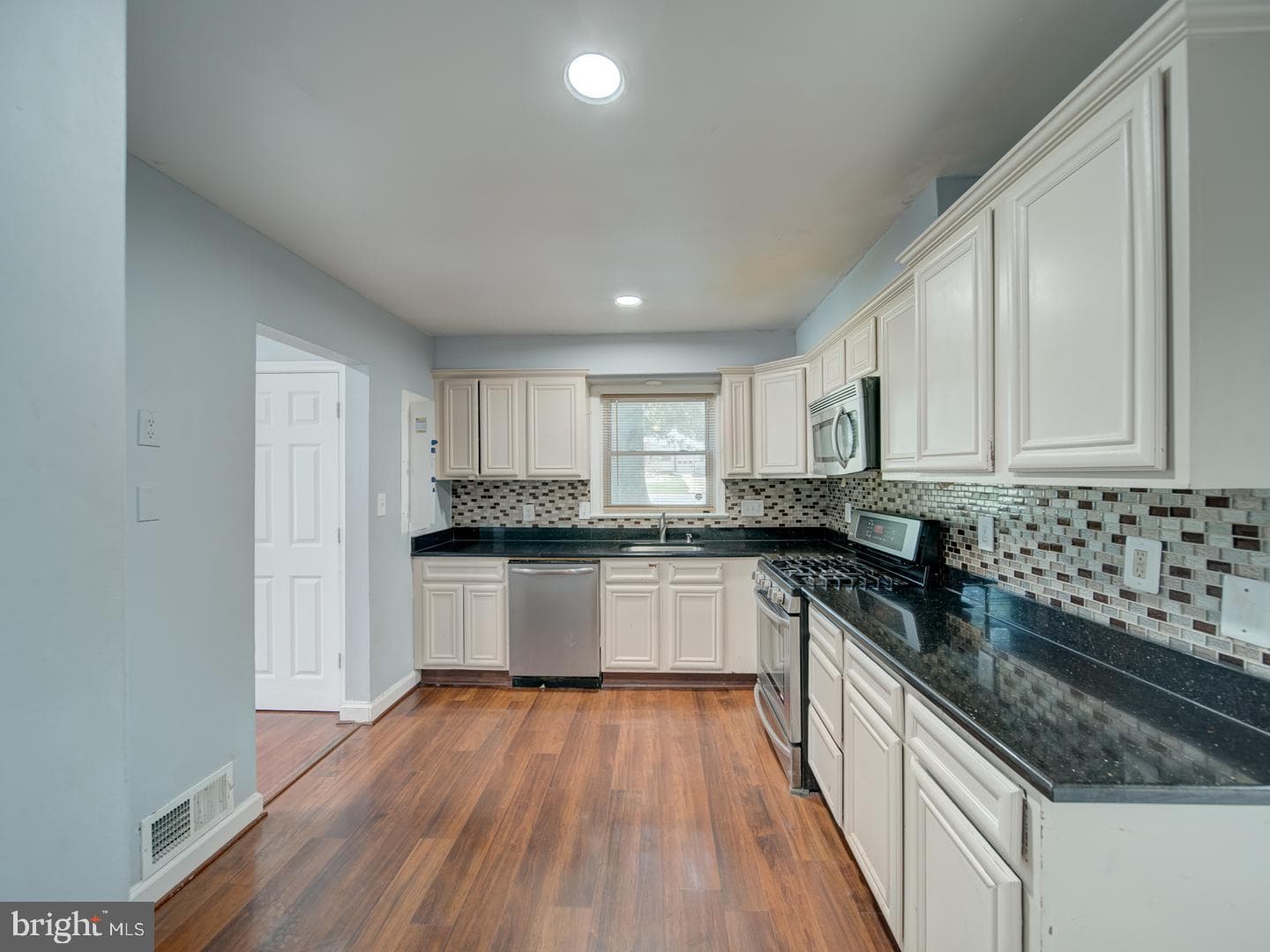 2508 Fleming Street photo 27