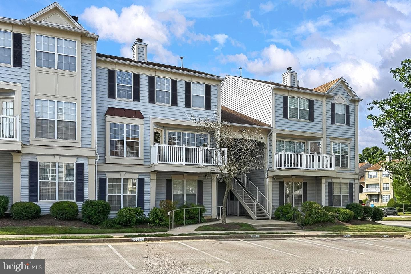 8209 Crossbrook Court #202 photo 36
