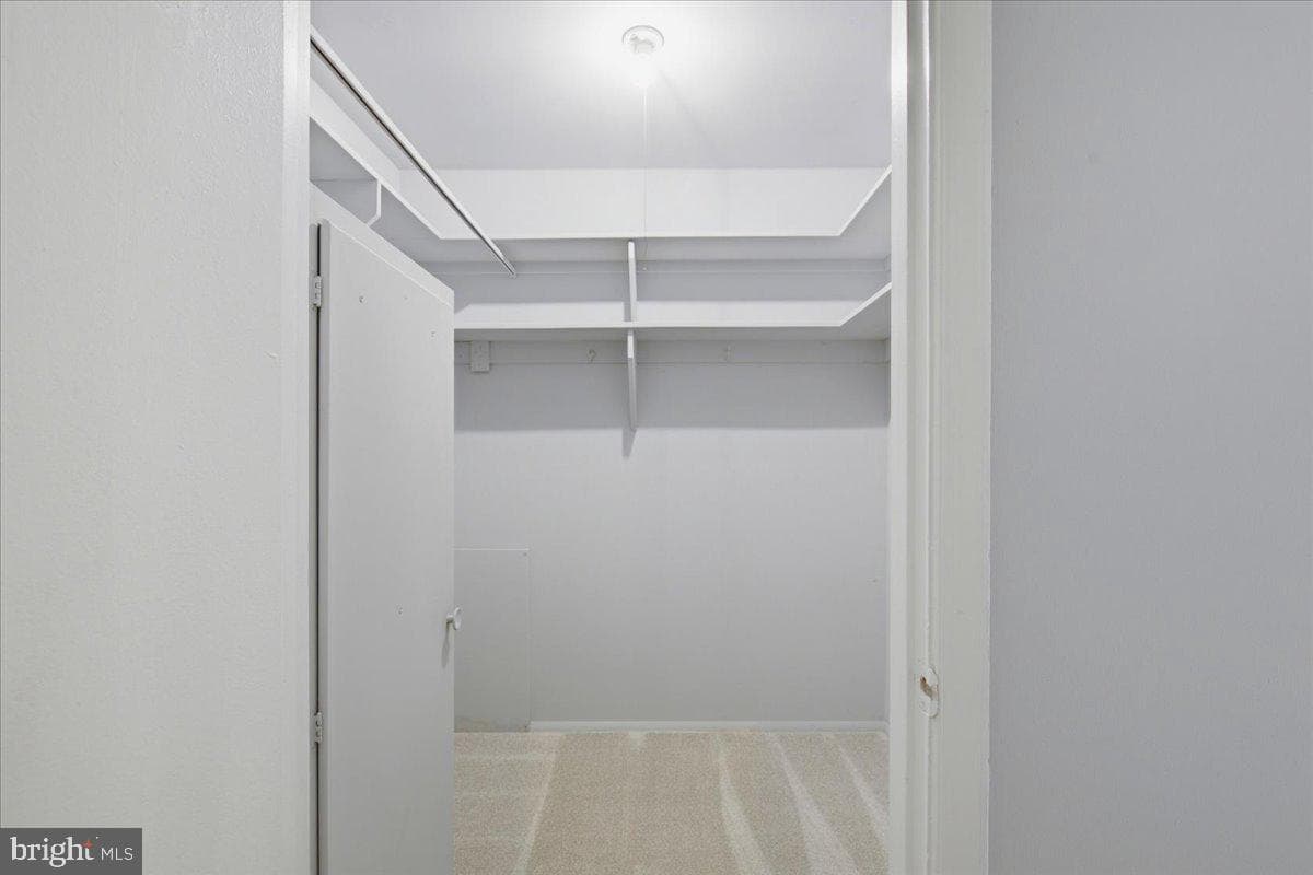7674 Tiverton Drive photo 23