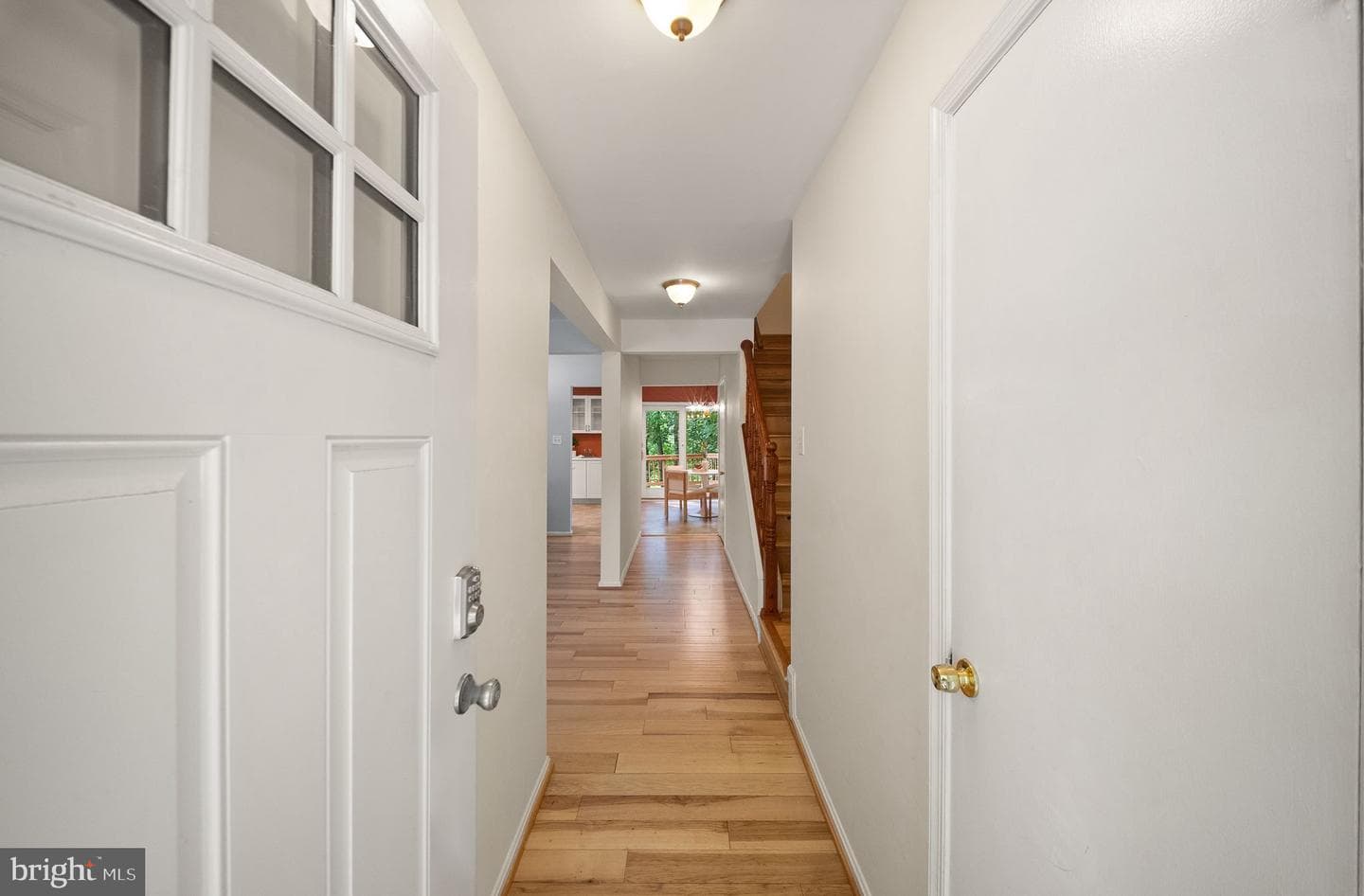 5752 Crownleigh Court photo 4