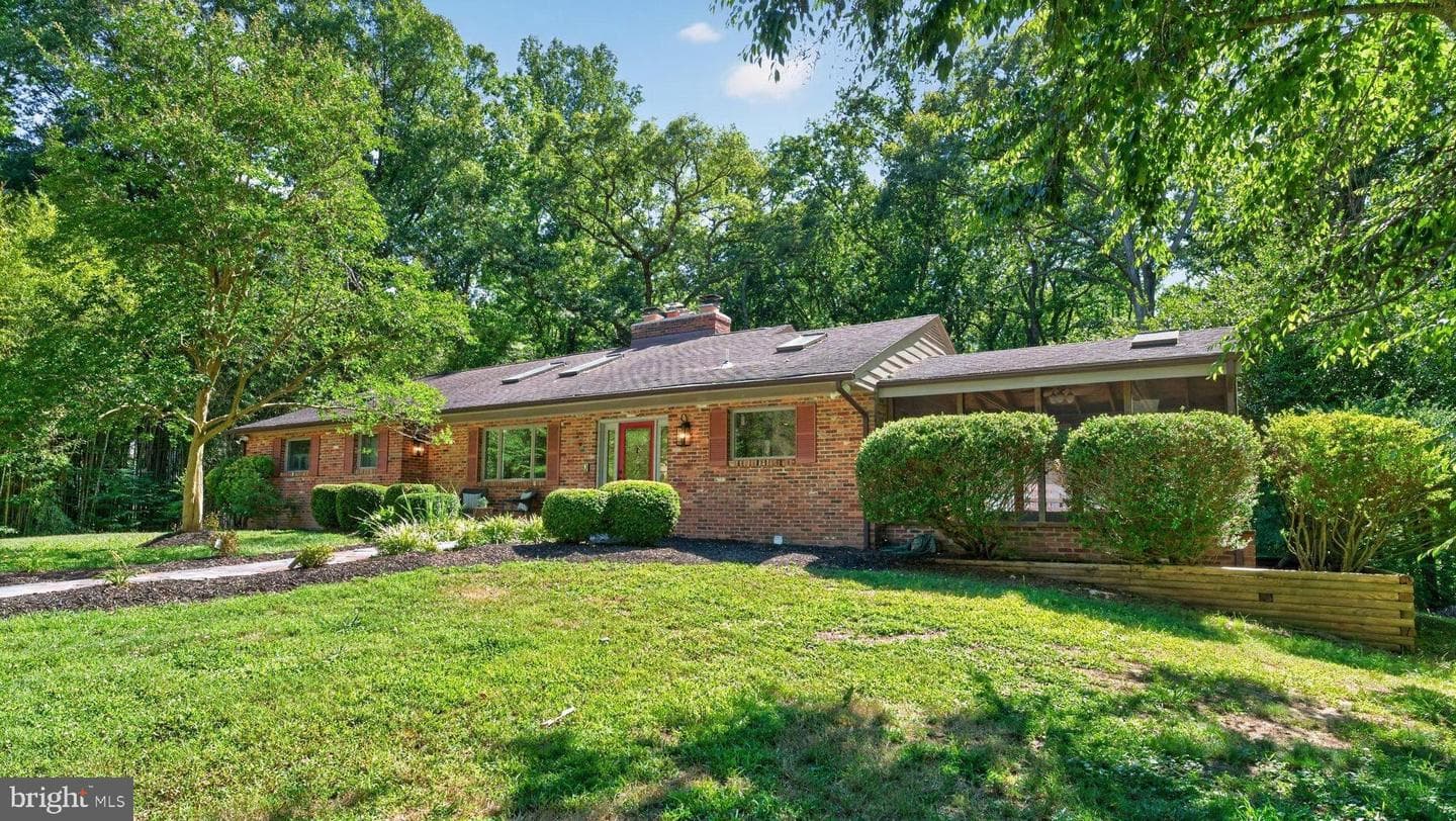 10800 Park Road, Lorton