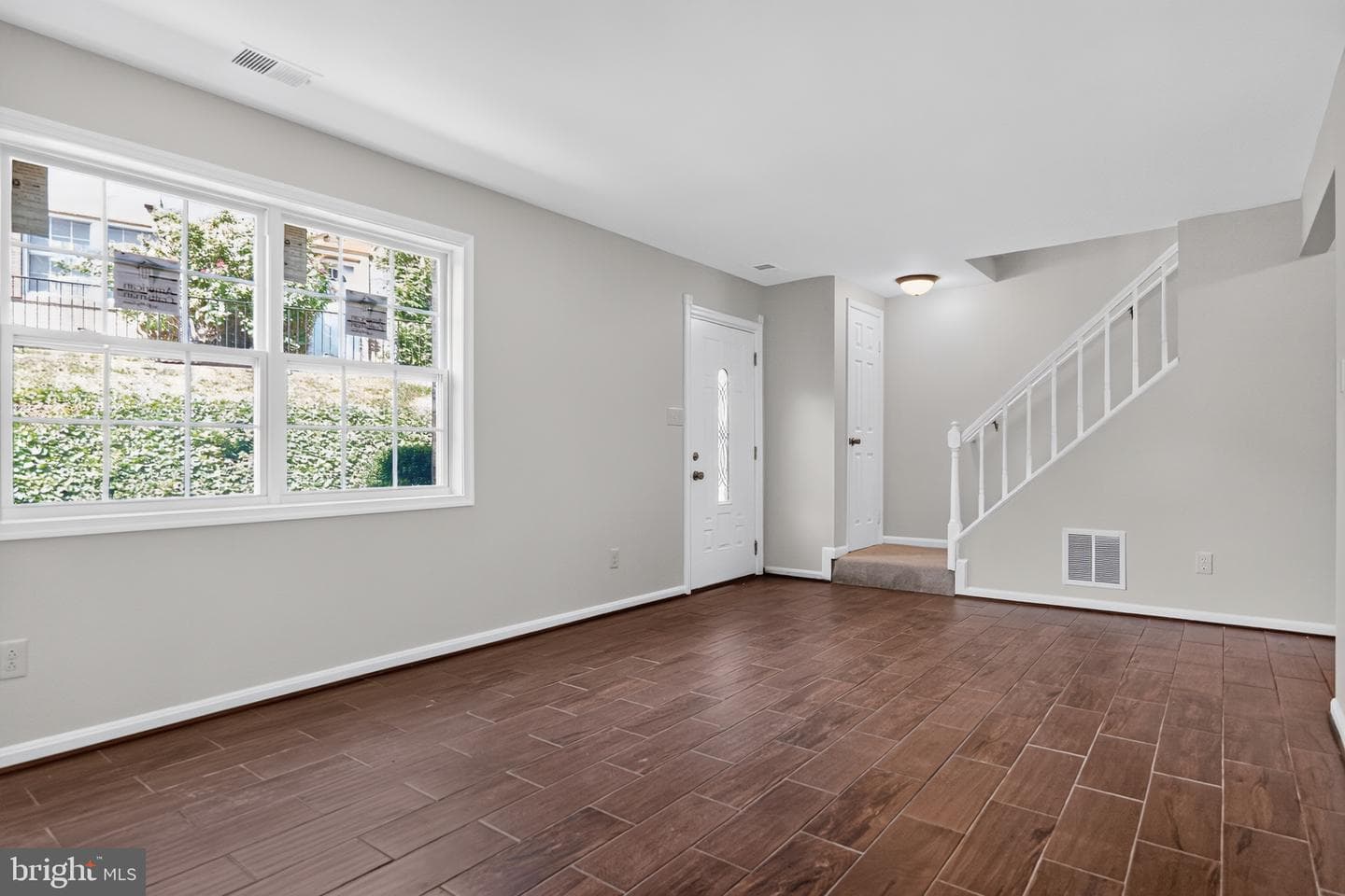 9836 Hagel Circle photo 9