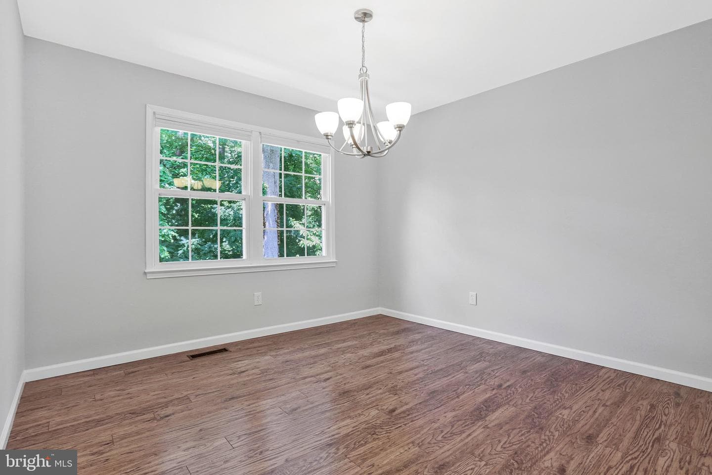 8346 Glastonbury Court photo 12