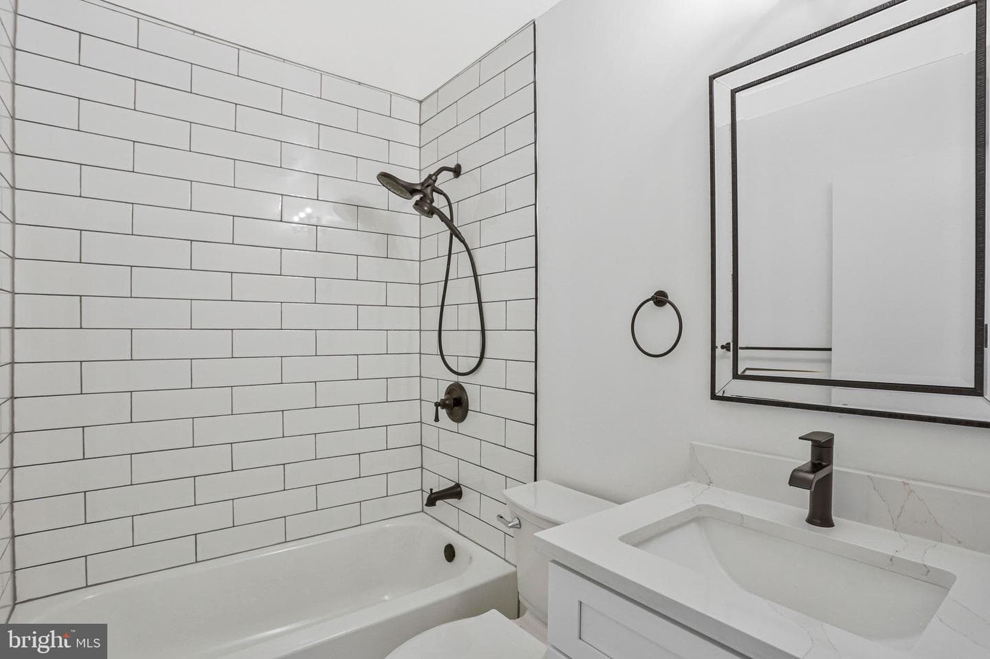 8346 Glastonbury Court photo 25