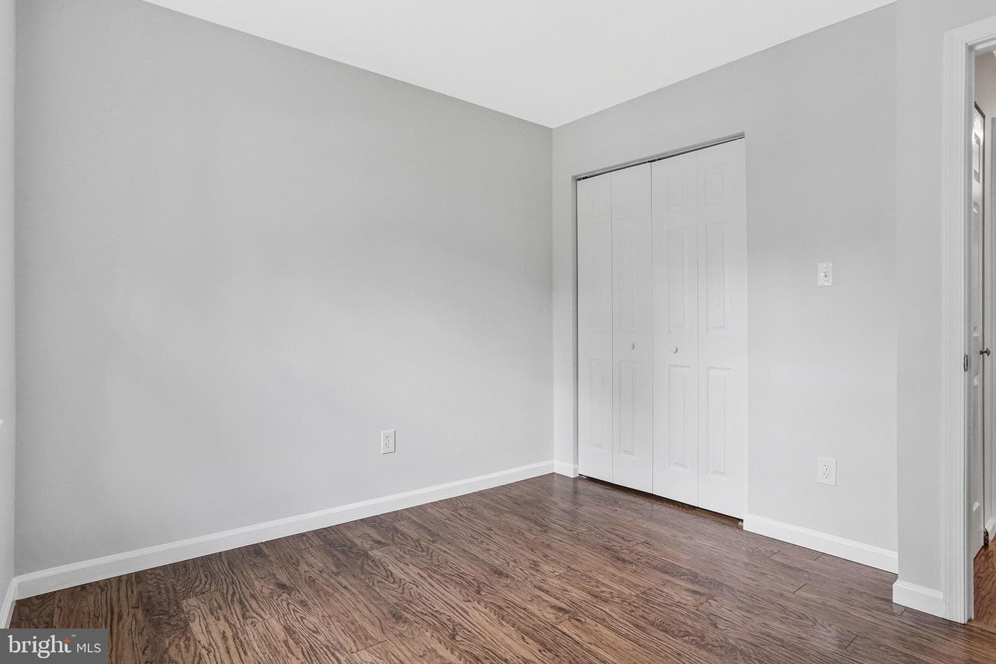 8346 Glastonbury Court photo 28