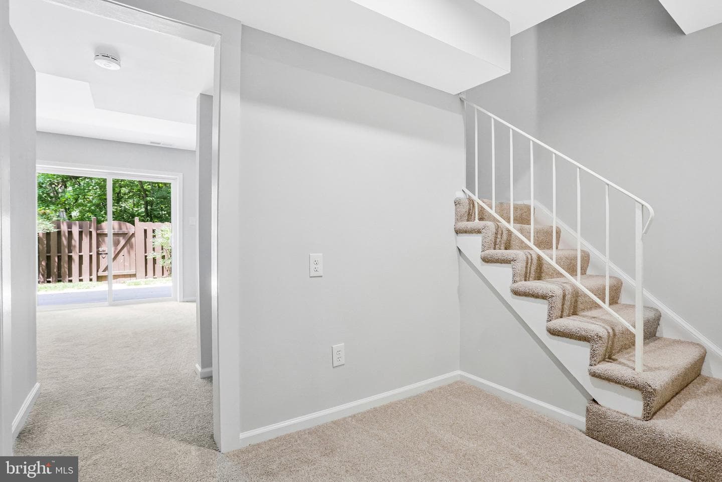 8346 Glastonbury Court photo 35