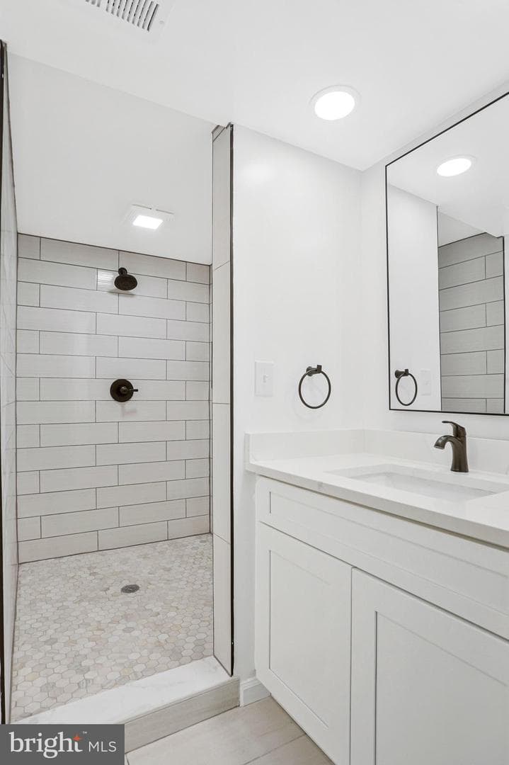 8346 Glastonbury Court photo 37