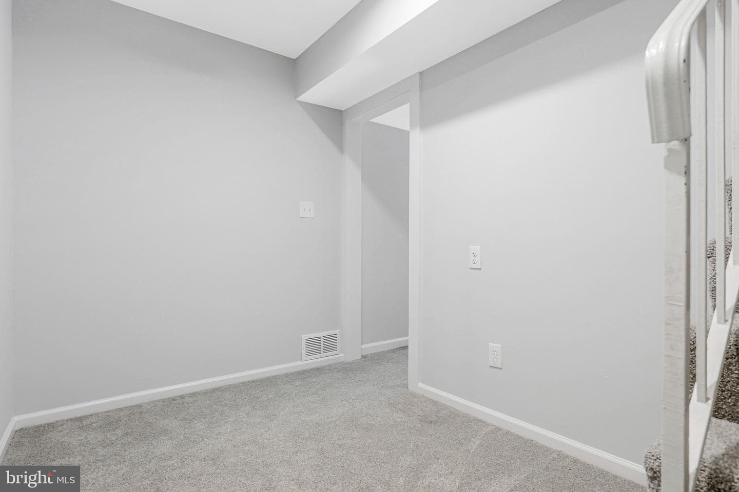 8346 Glastonbury Court photo 38