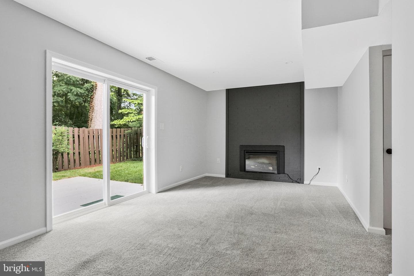 8346 Glastonbury Court photo 42