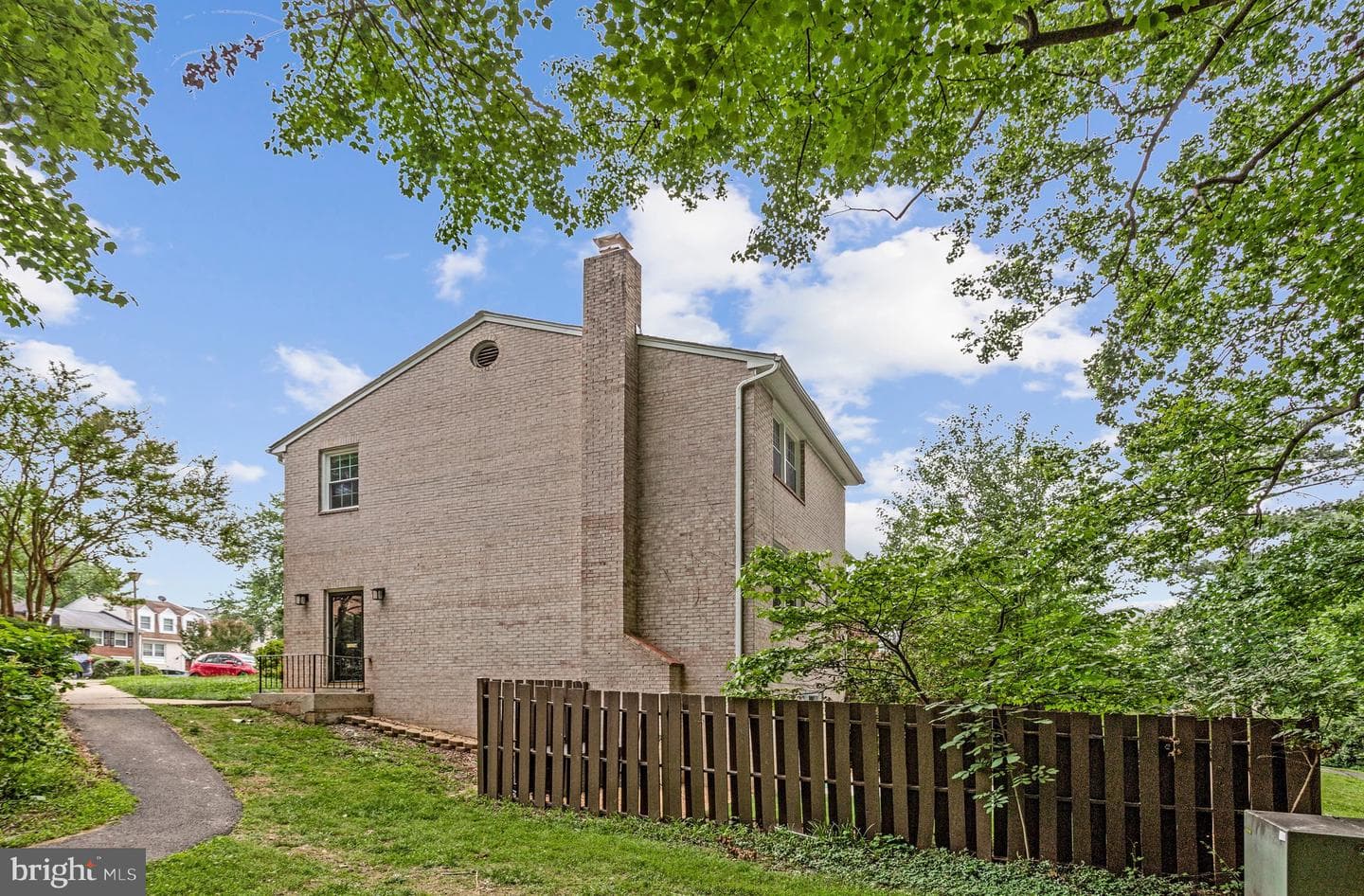 8346 Glastonbury Court photo 45