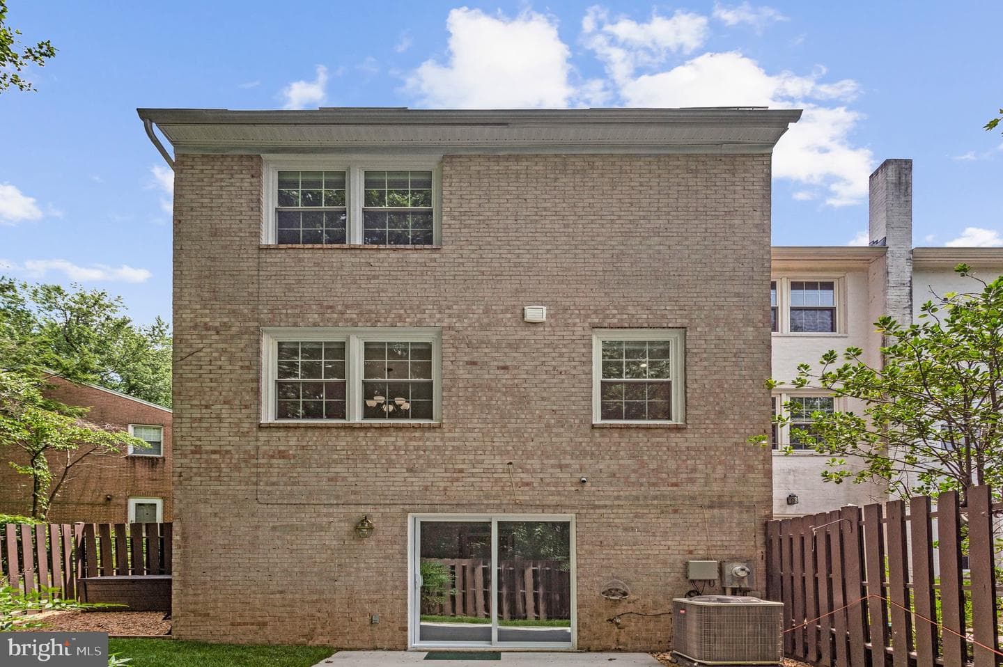 8346 Glastonbury Court photo 47