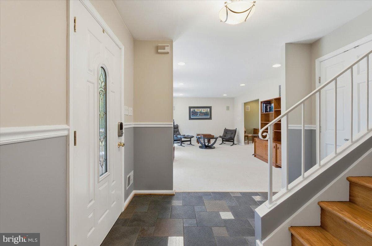 5803 Hall Street photo 10