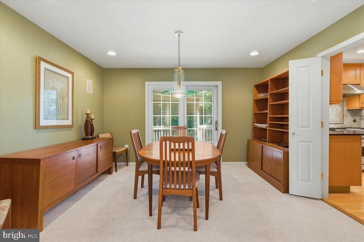 5803 Hall Street photo 24