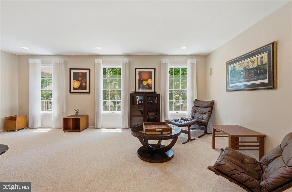 5803 Hall Street photo 27