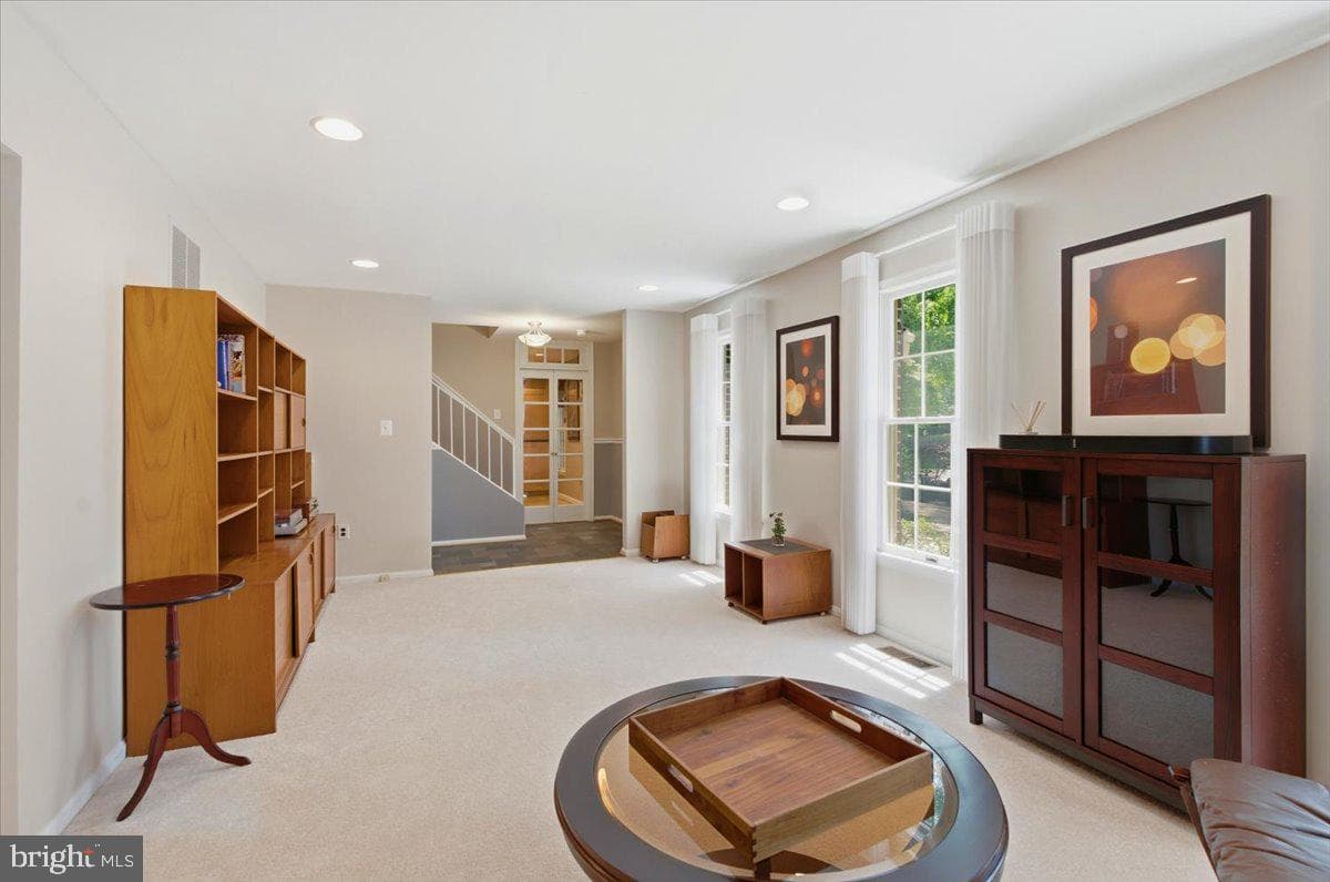 5803 Hall Street photo 29