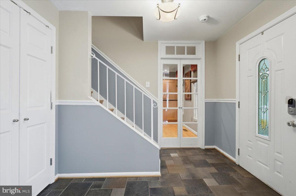 5803 Hall Street photo 33
