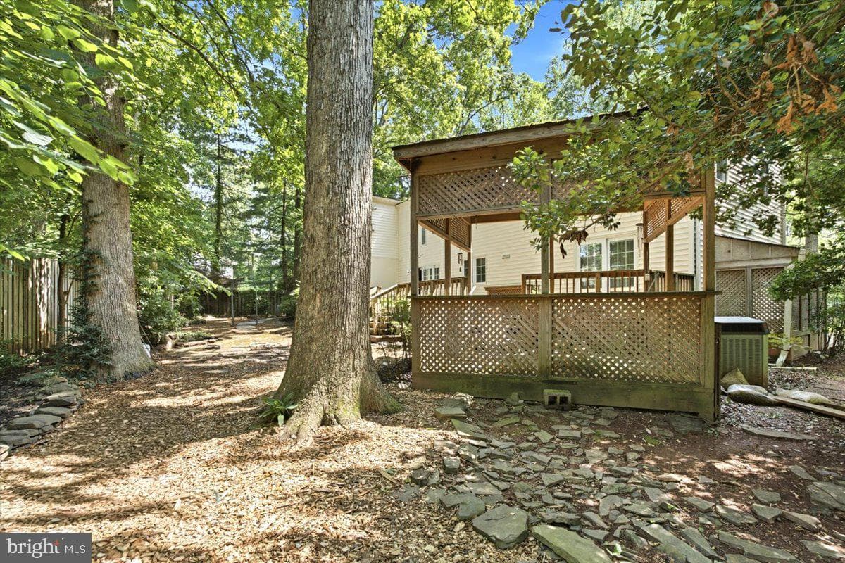 5803 Hall Street photo 72