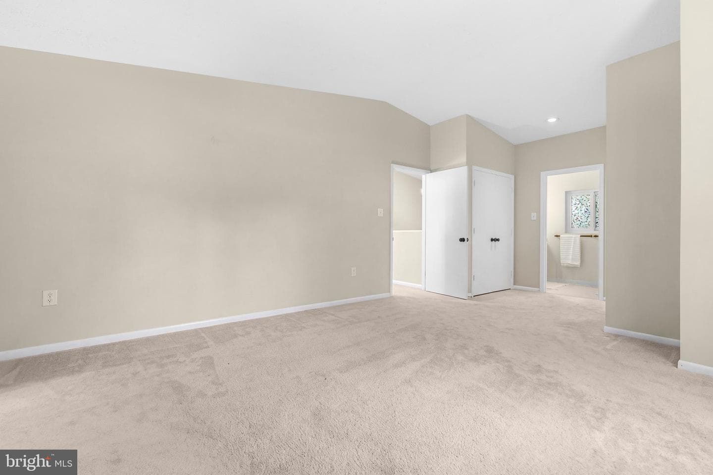 2409 Chestnut Street photo 14