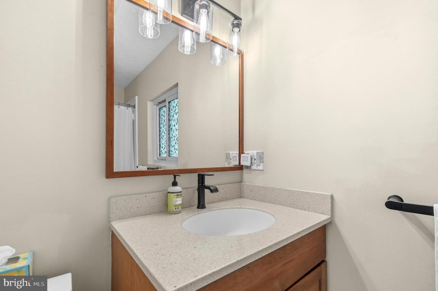 2409 Chestnut Street photo 15