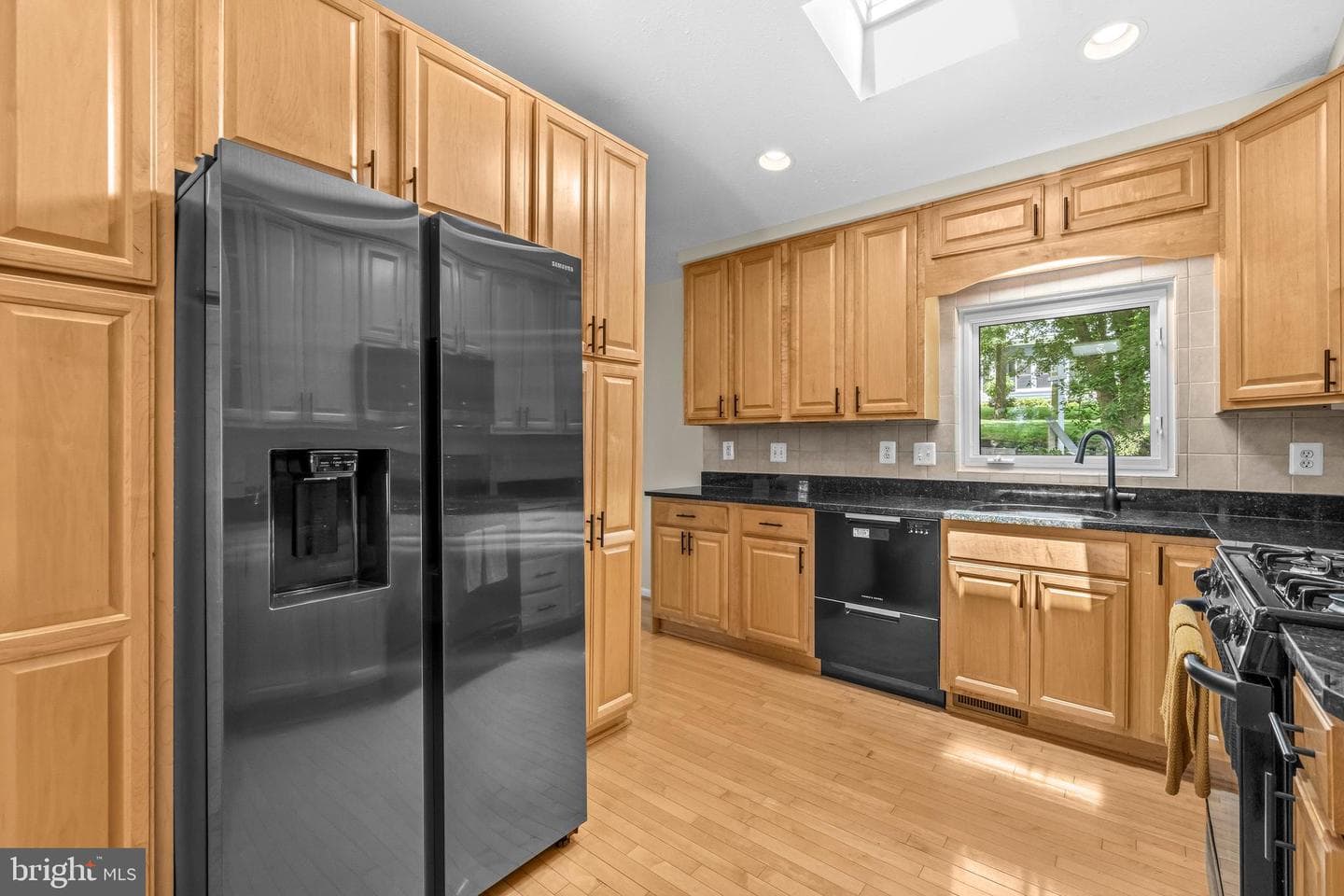 2409 Chestnut Street photo 7