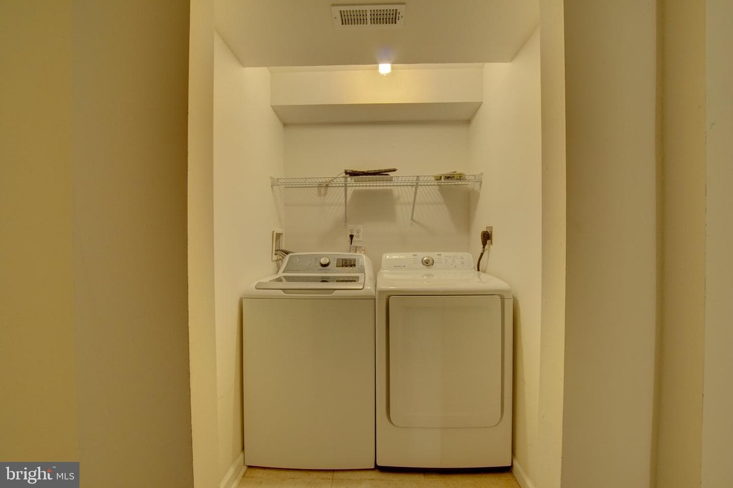 900 Walker Road photo 42