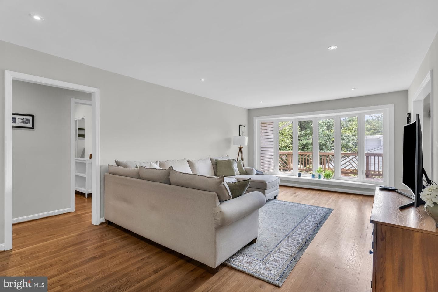 8001 Leyton Place photo 6