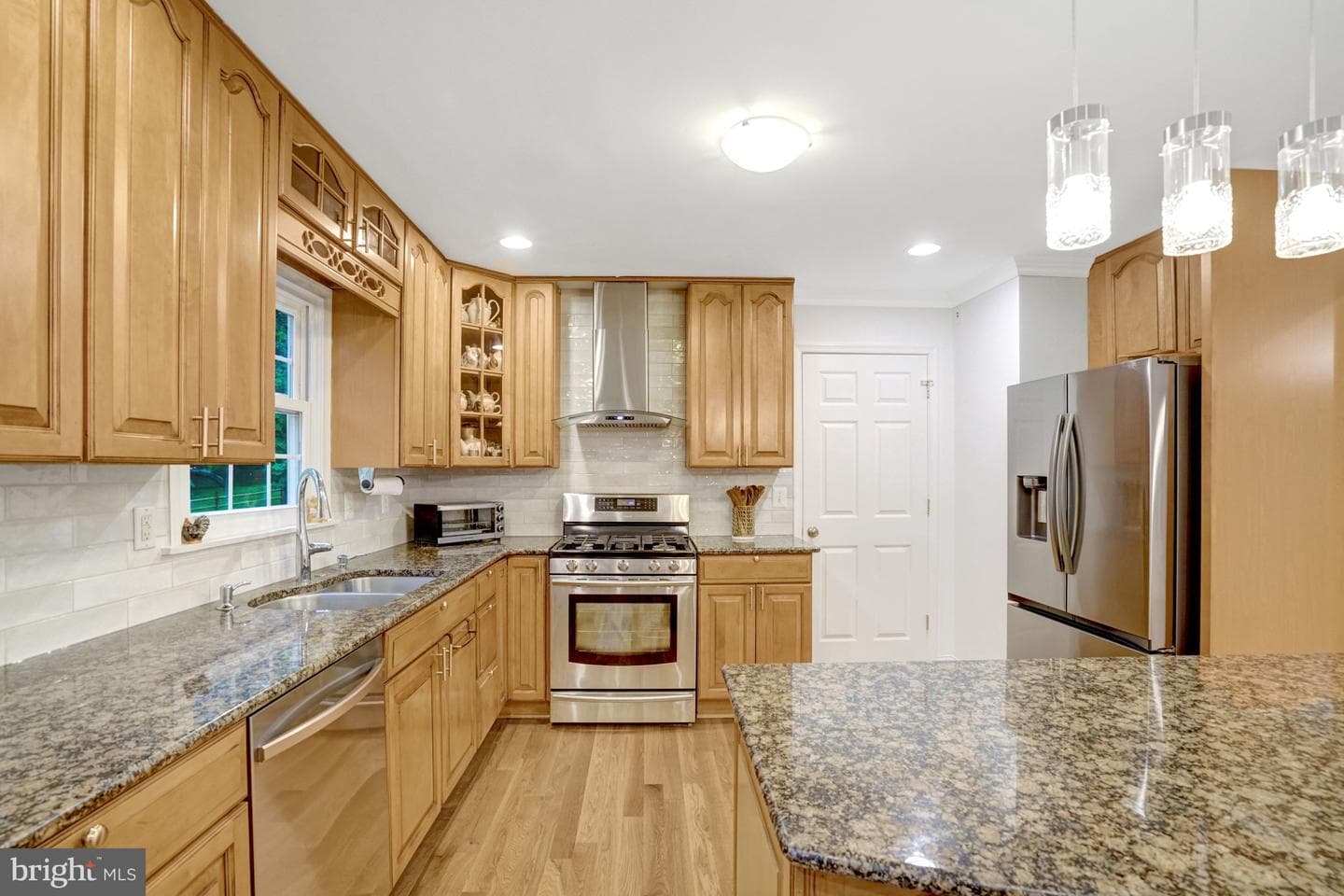 8304 Five Gates Road photo 26