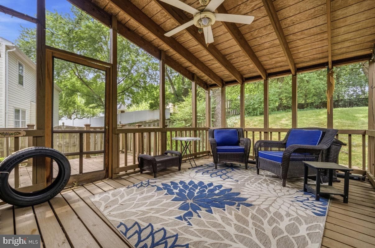 8853 Applecross Lane photo 33