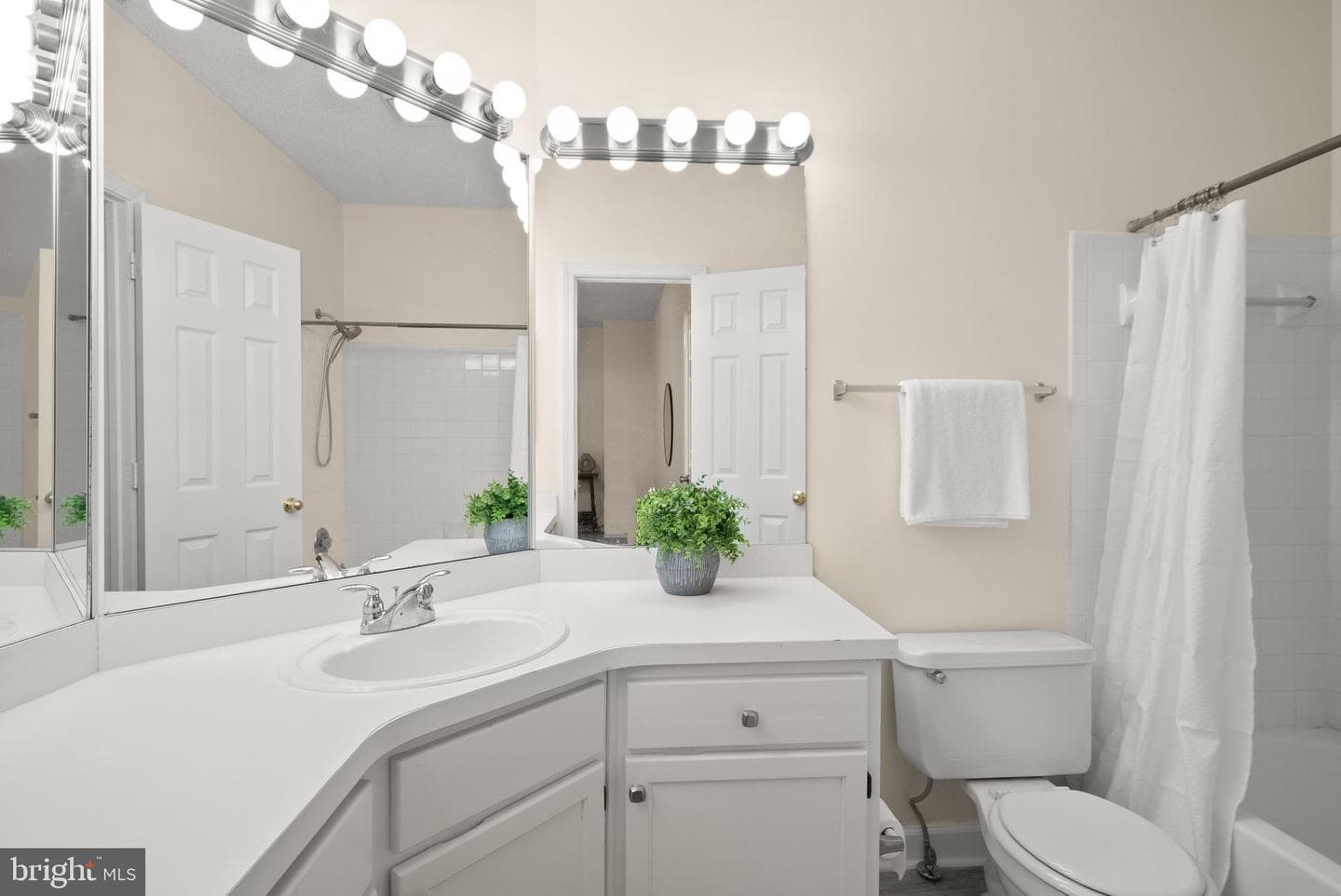 4405 Fair Stone Drive #204 photo 14