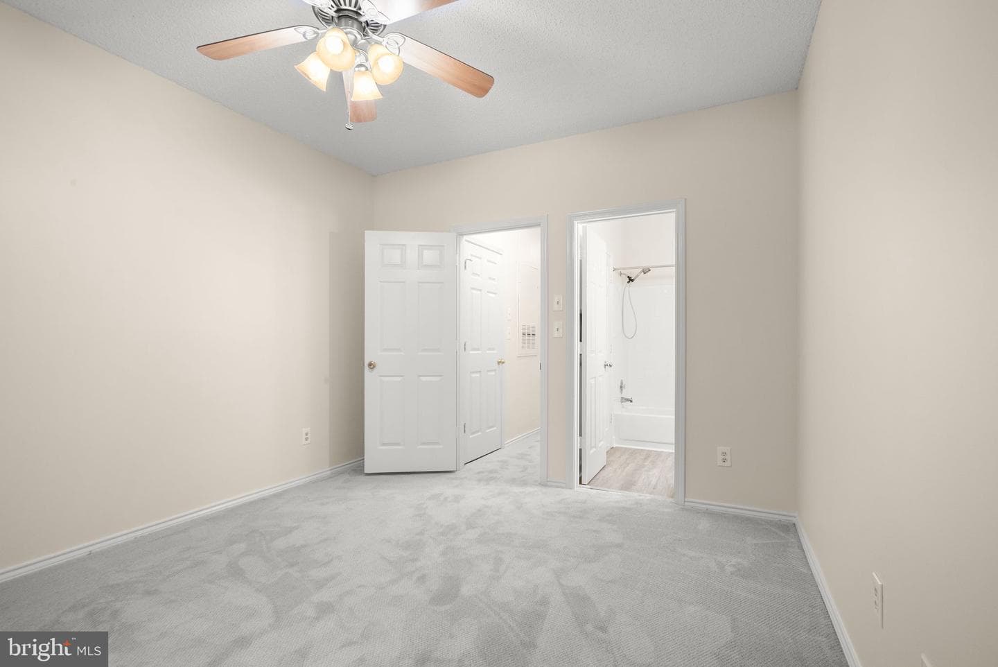 4405 Fair Stone Drive #204 photo 19