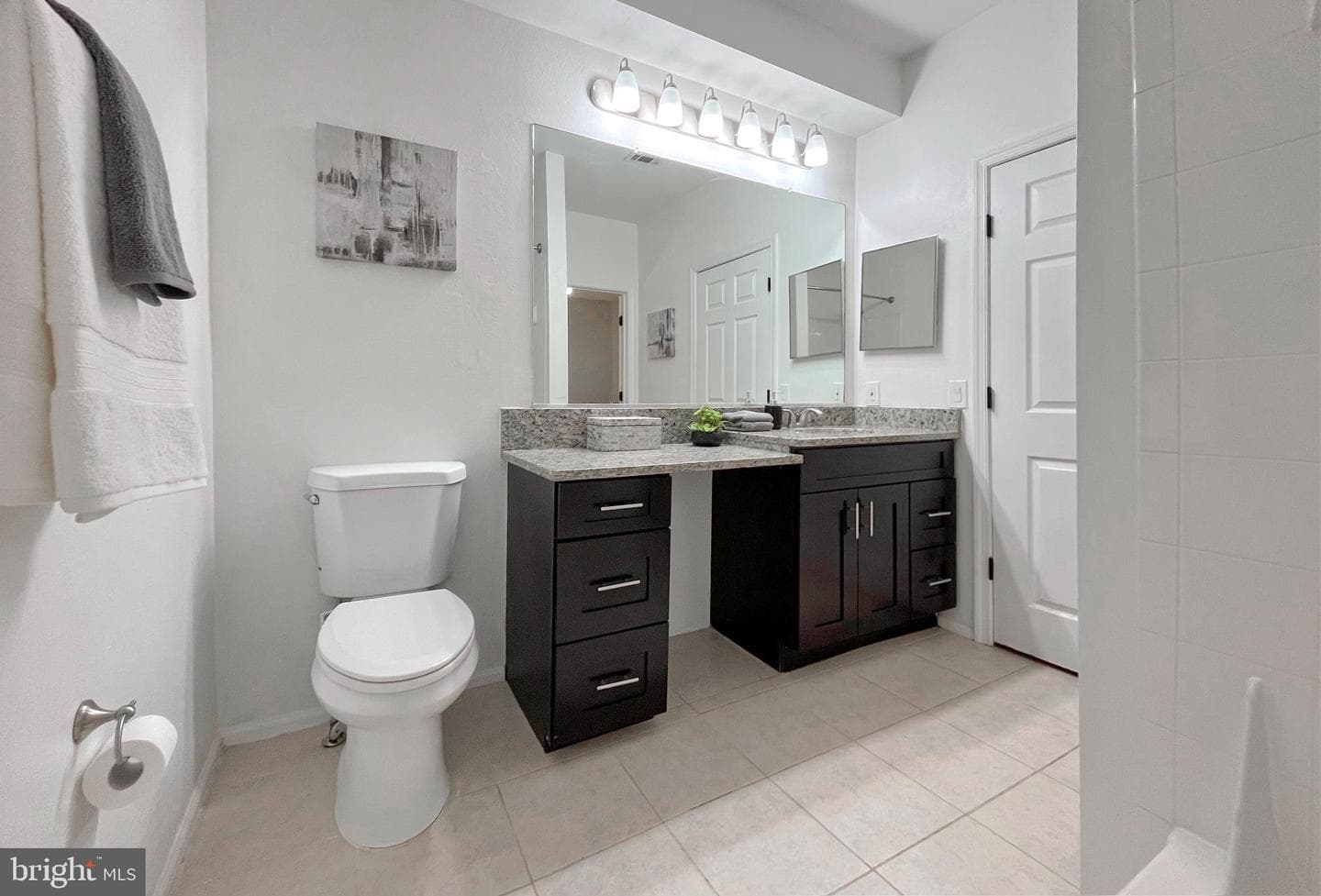 1530 Spring Gate Drive #9208 photo 18