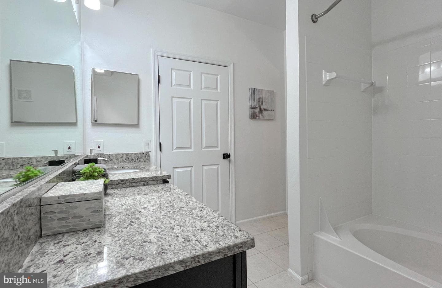 1530 Spring Gate Drive #9208 photo 19