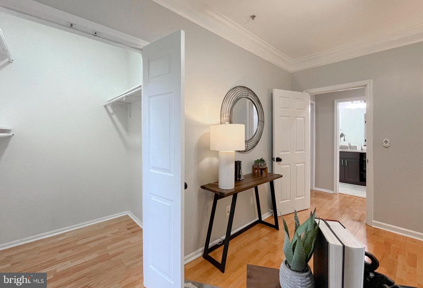 1530 Spring Gate Drive #9208 photo 21