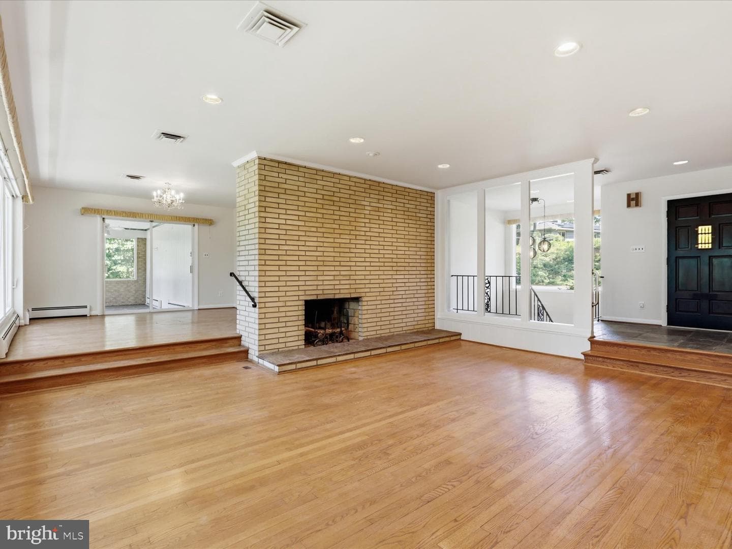 6533 Copa Court photo 5