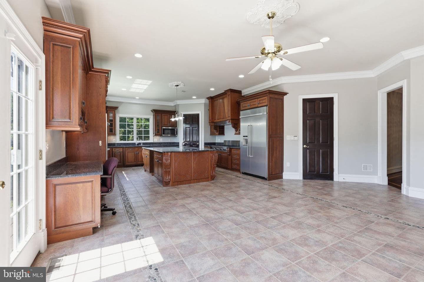 8813 Oak Leaf Drive photo 13