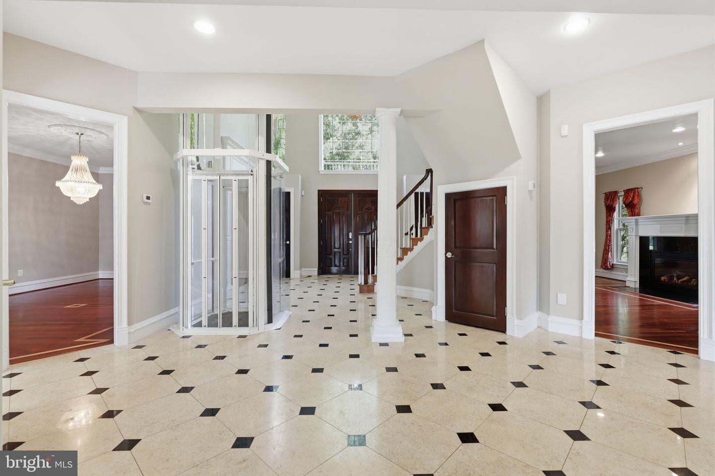 8813 Oak Leaf Drive photo 6
