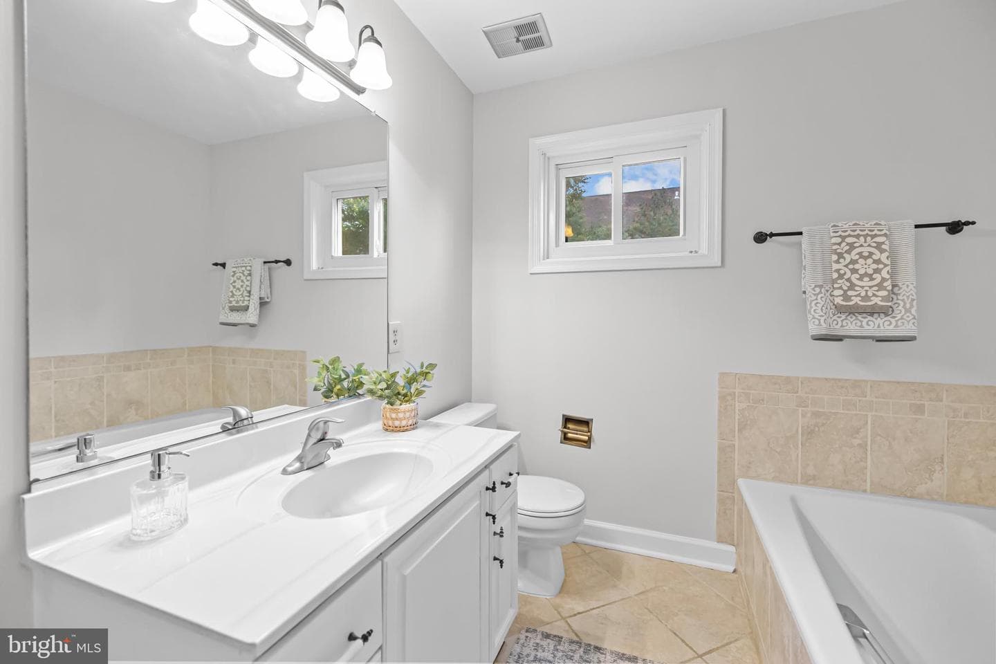 6261 Masefield Court photo 35