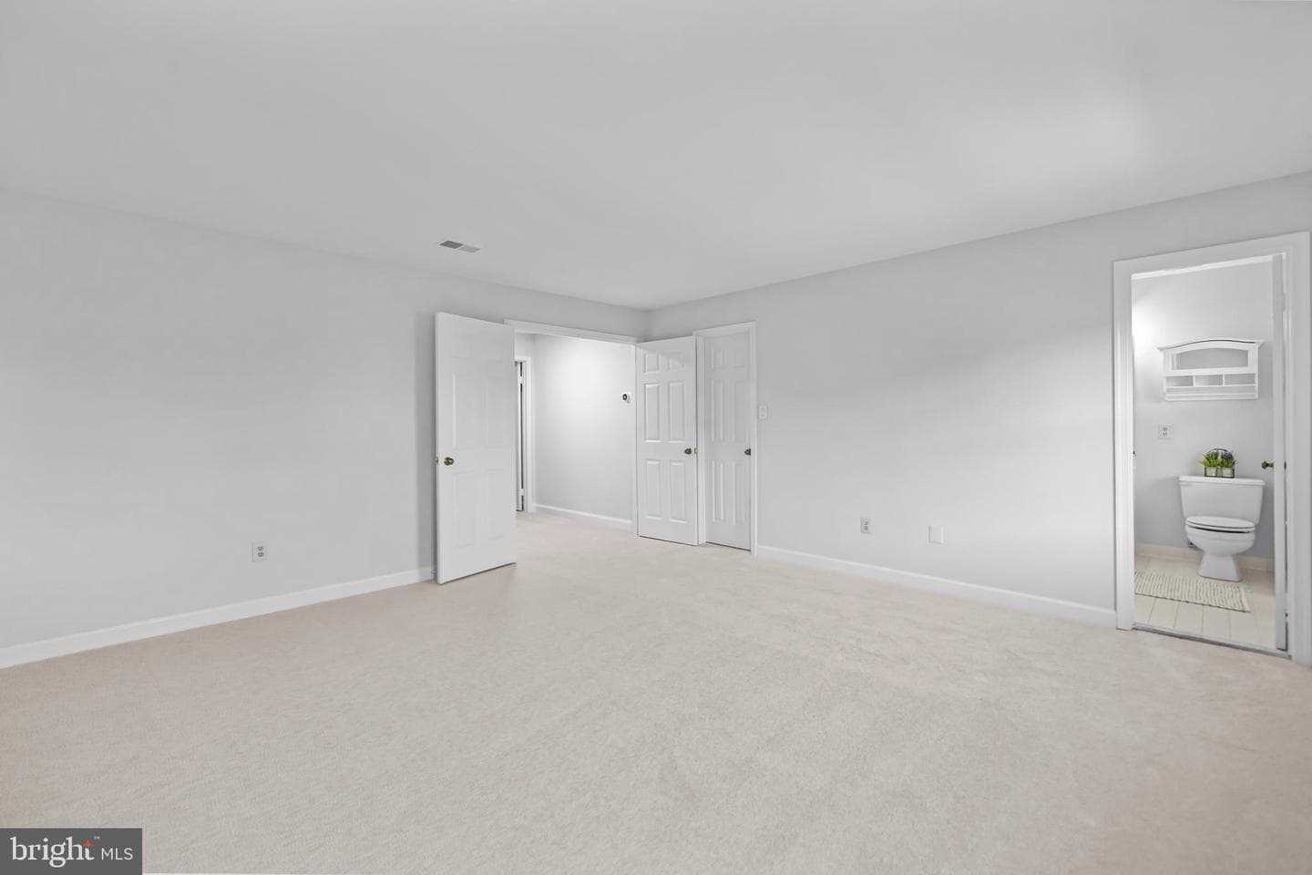 6261 Masefield Court photo 40