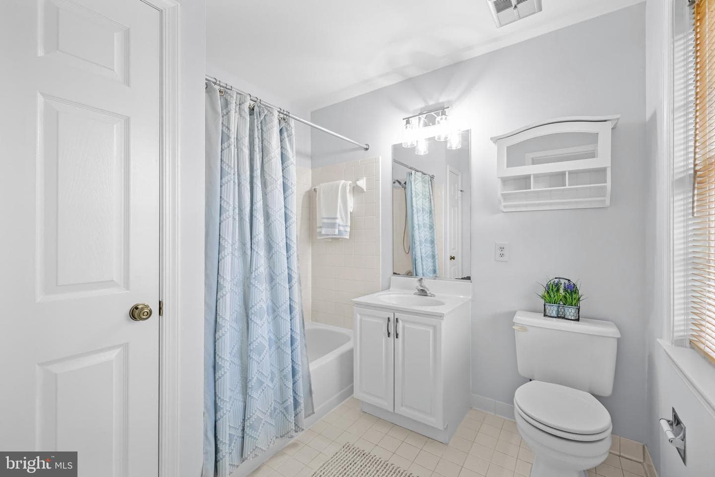 6261 Masefield Court photo 41