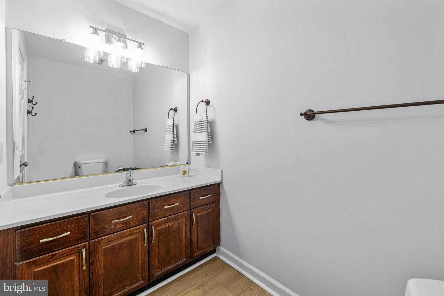 6261 Masefield Court photo 7