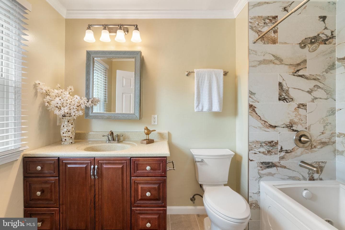 7190 Lake Cove Drive photo 21