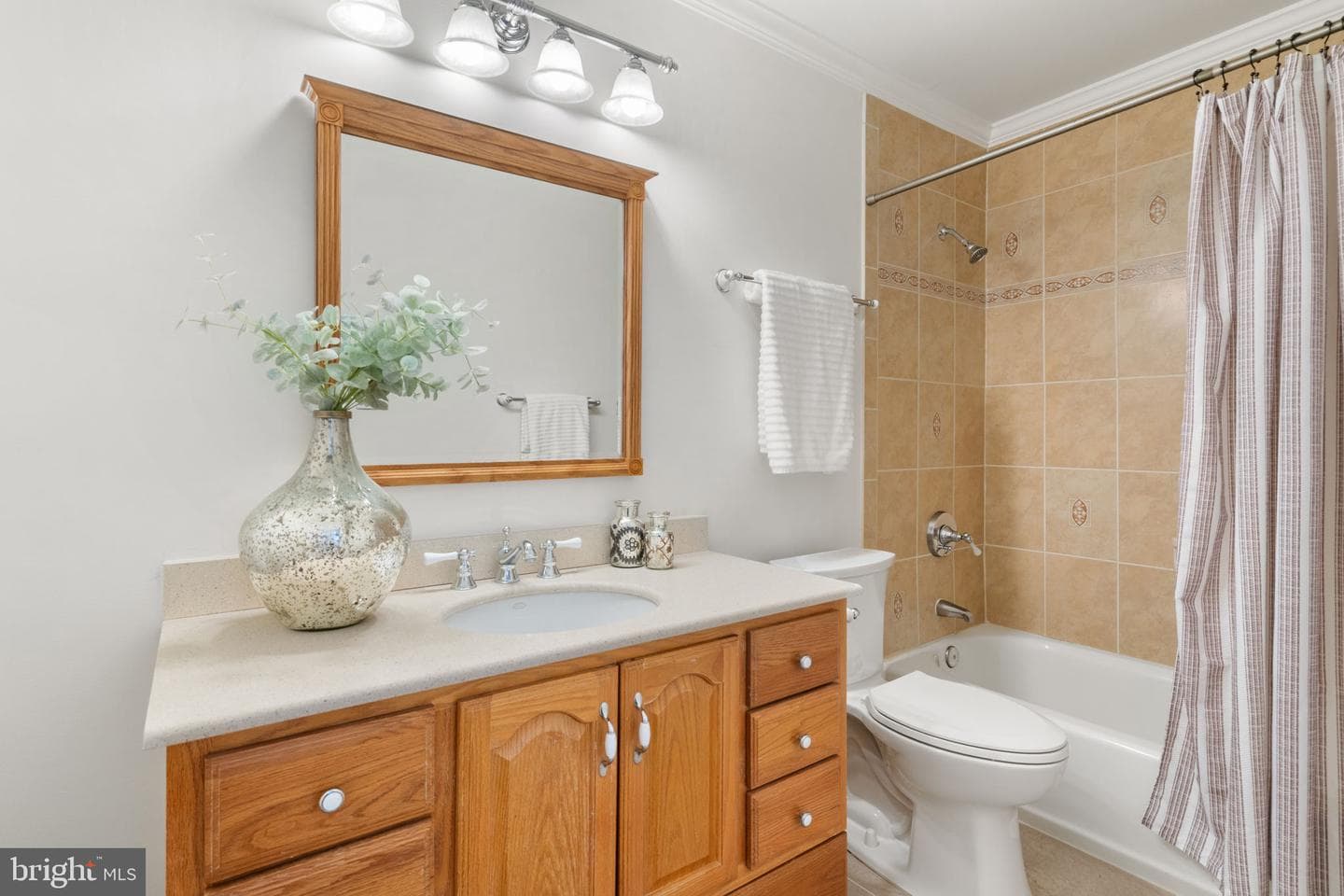 7190 Lake Cove Drive photo 27