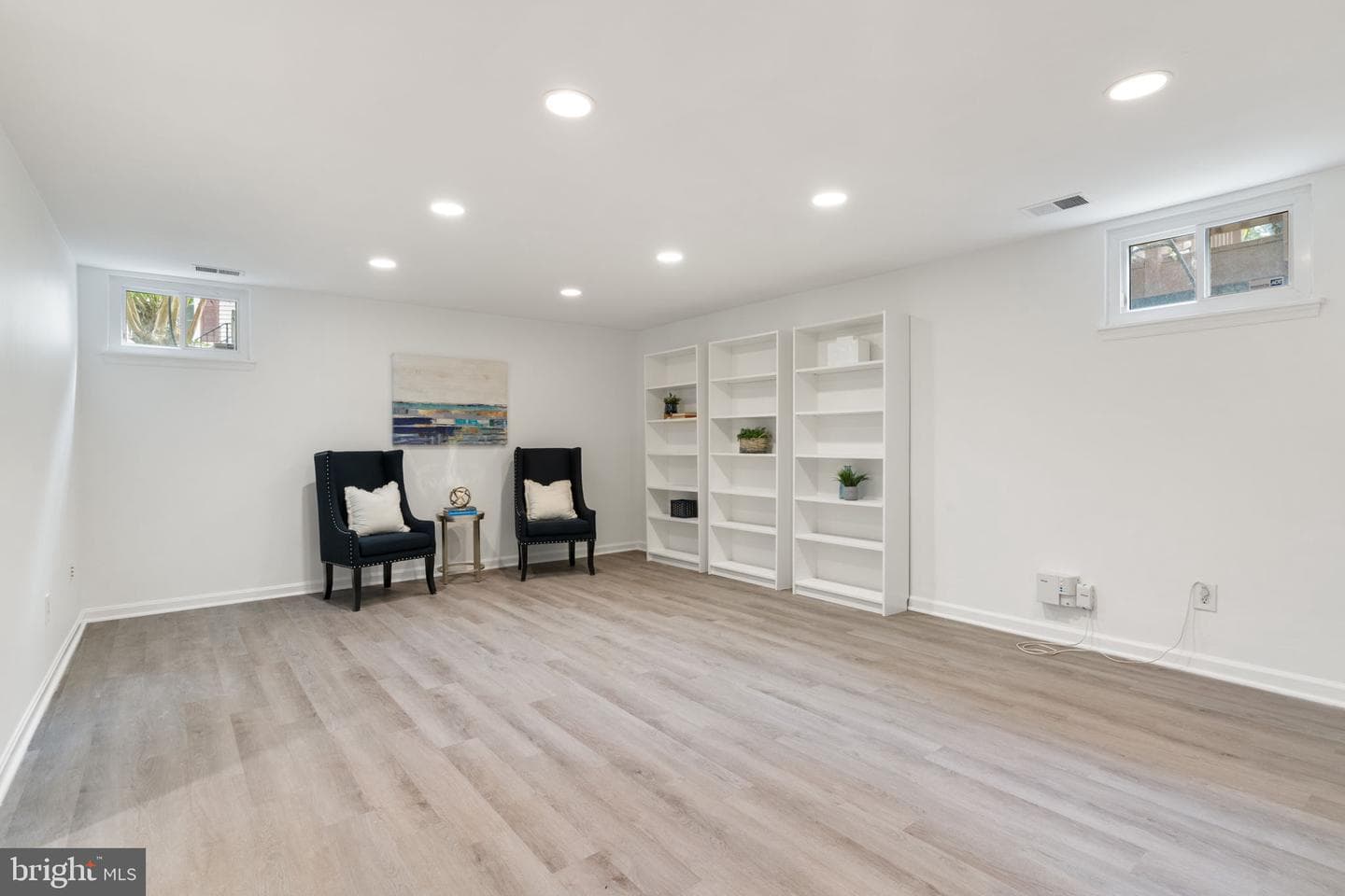 7190 Lake Cove Drive photo 28
