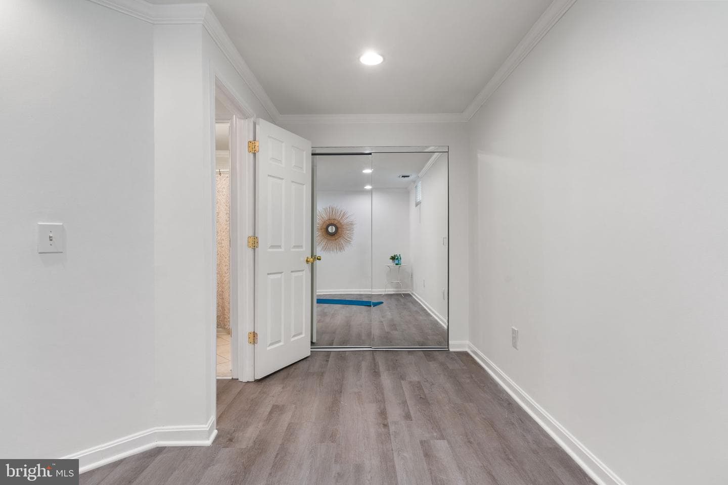 7190 Lake Cove Drive photo 31