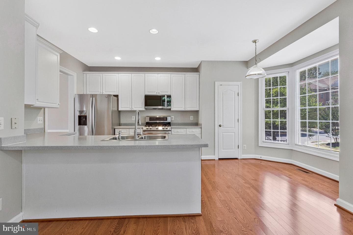9546 Lagersfield Circle photo 10