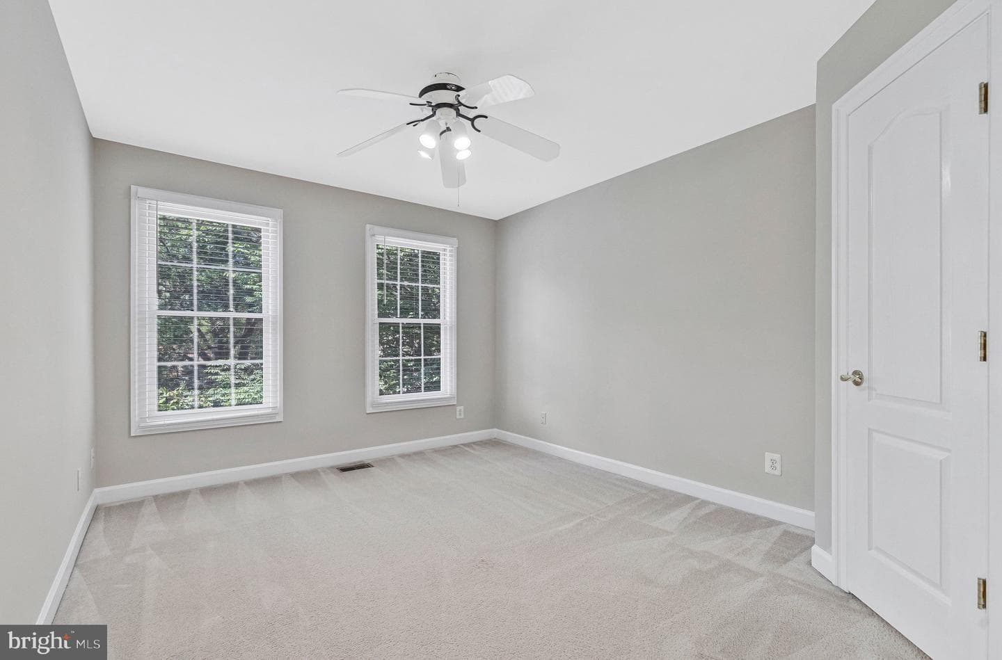 9546 Lagersfield Circle photo 36