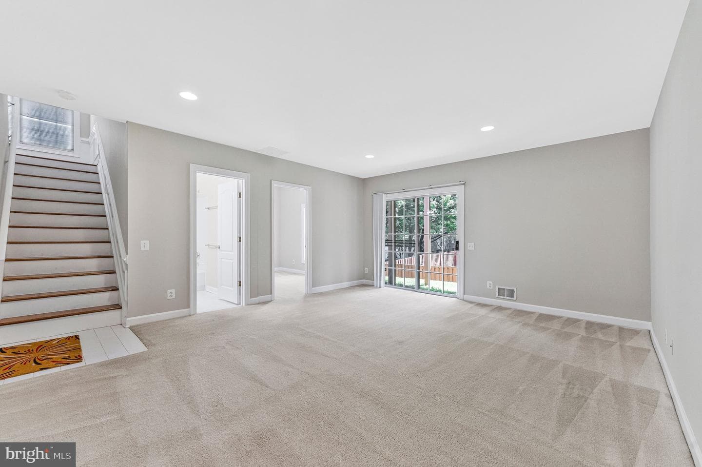 9546 Lagersfield Circle photo 44
