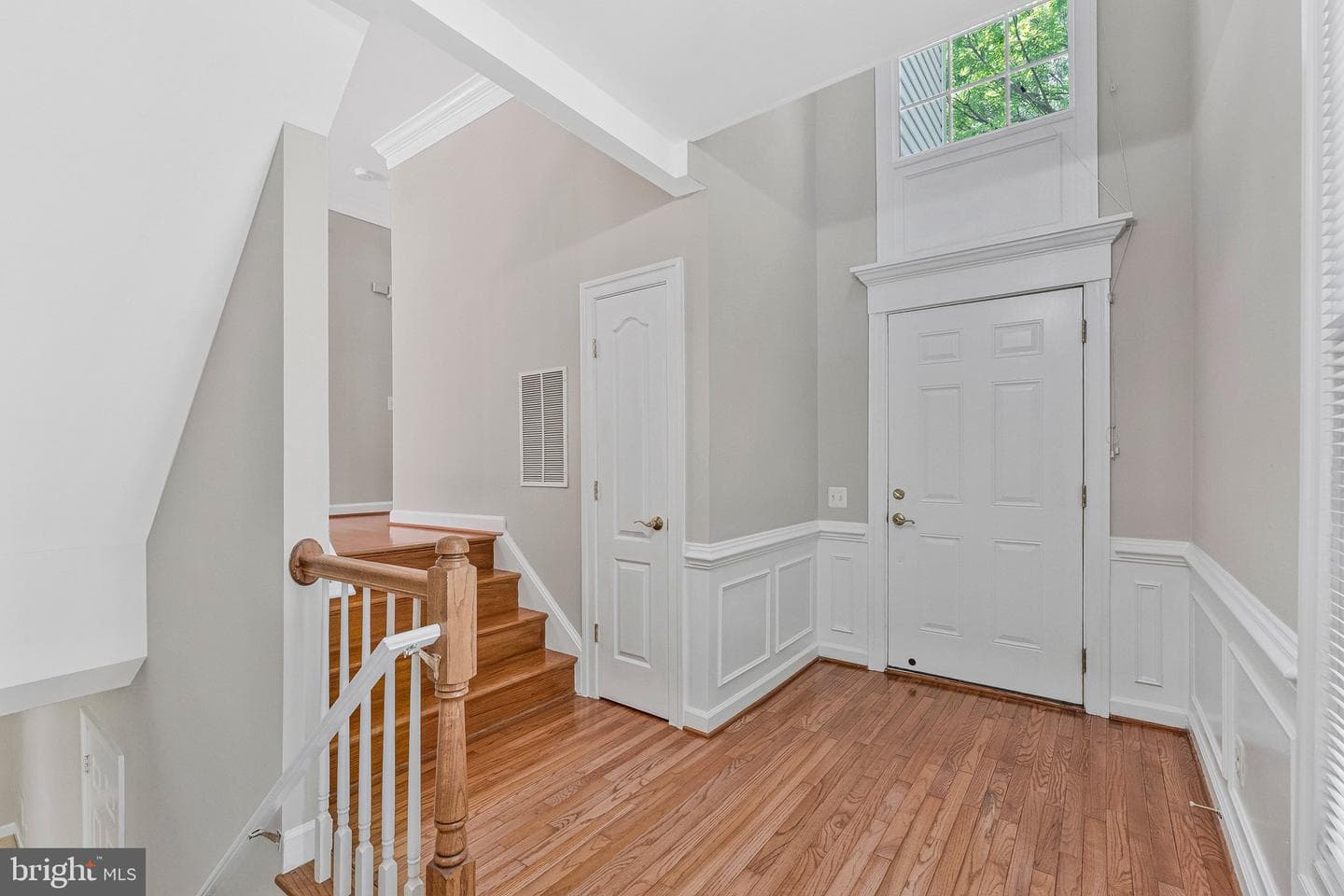 9546 Lagersfield Circle photo 5