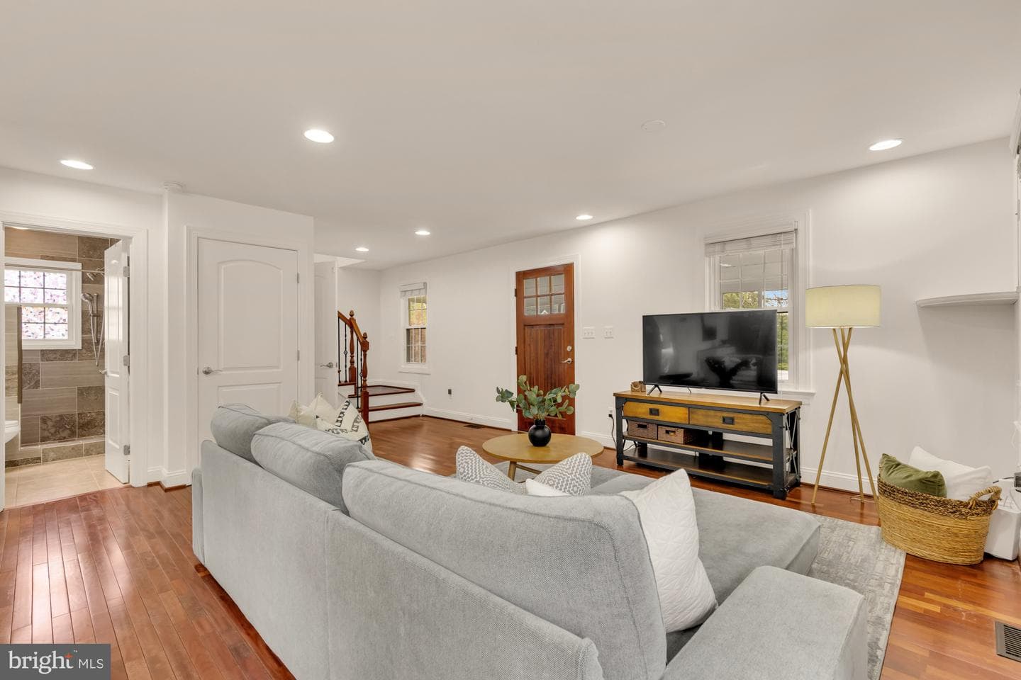 8604 Woodlawn Court photo 8