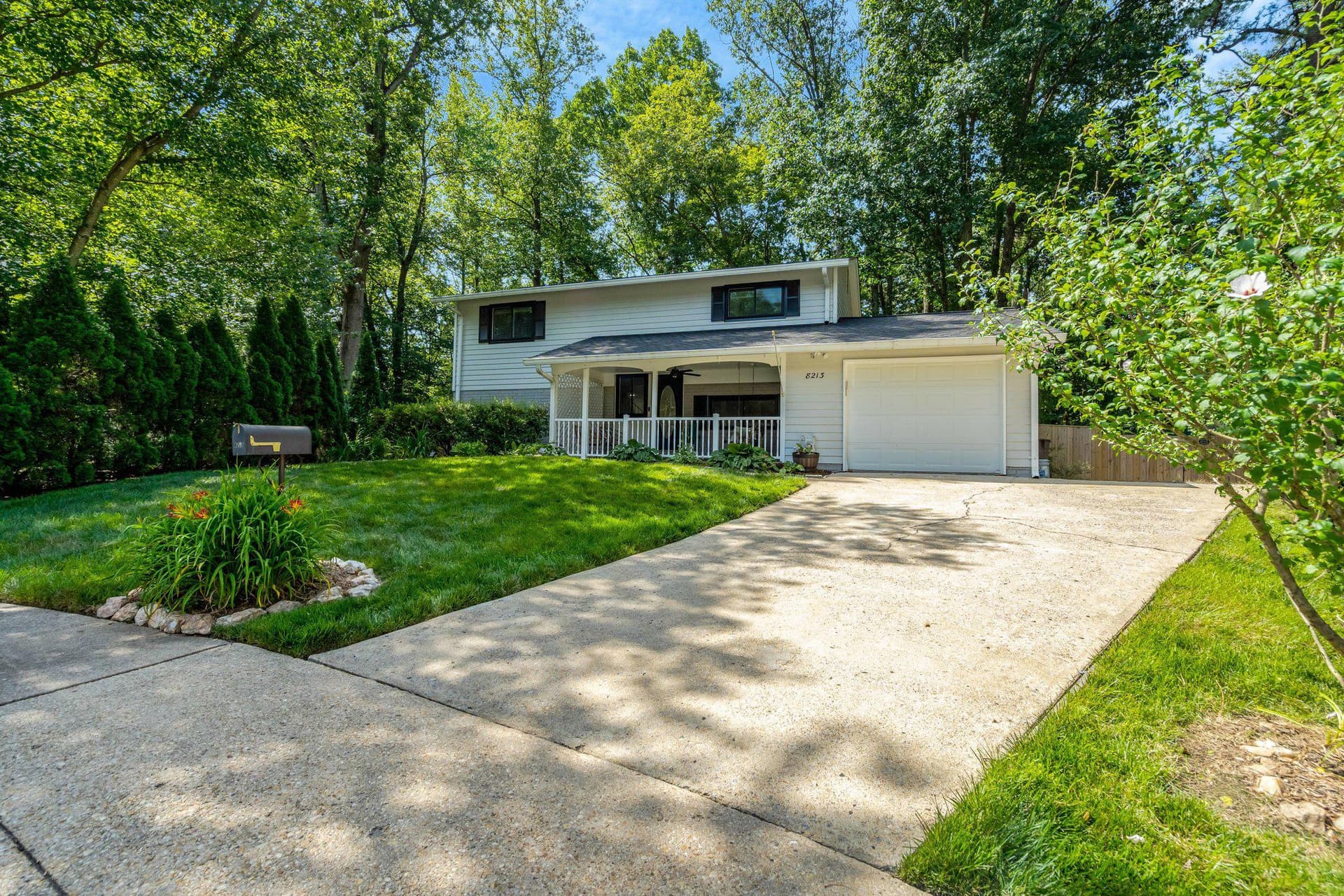 8213 Springfield Village Drive, Springfield